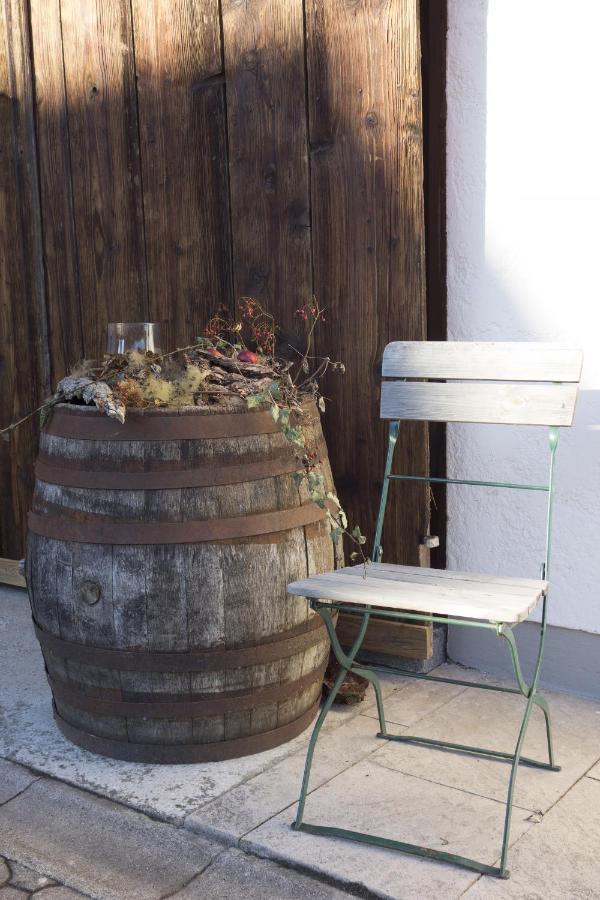 Appartement - Ferienwohnung - Fewo Heuboden Emmering  Buitenkant foto
